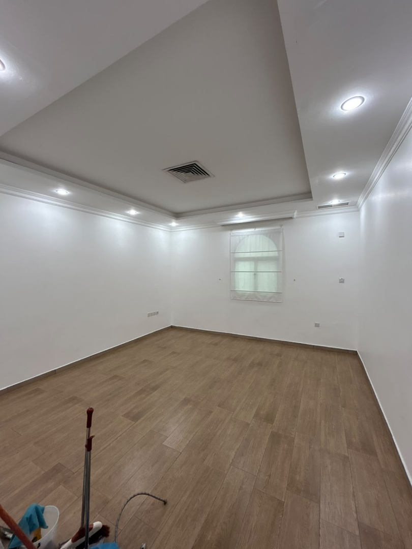 دور سكني للإيجار في مبارك الكبير