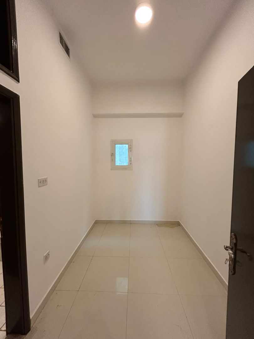 شقة سكنية للإيجار في السرة