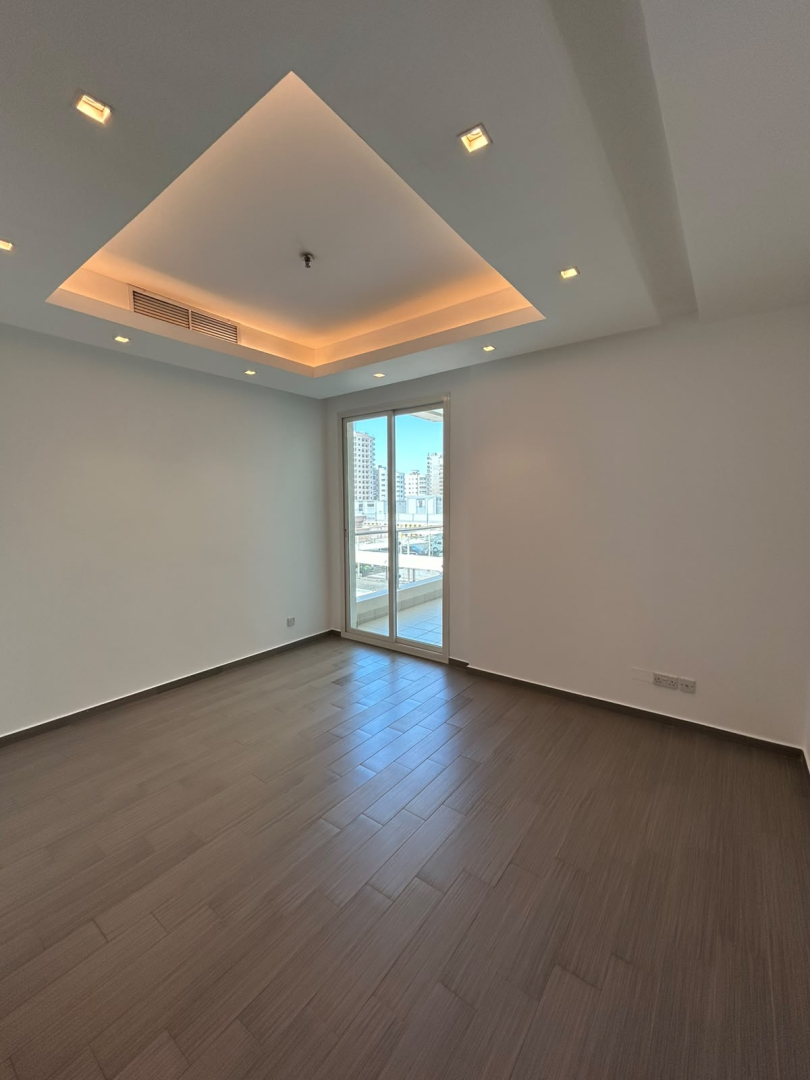 شقة سكنية نصف مفروشة للإيجار في السالمية