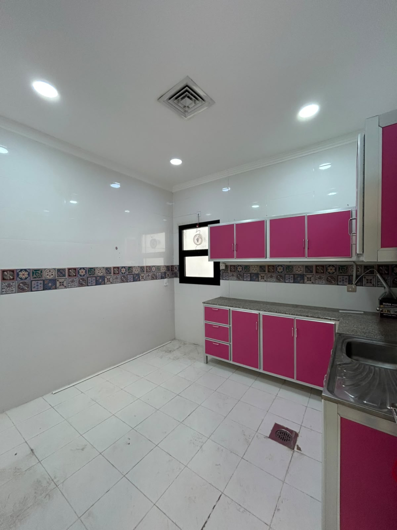 شقة سكنية للإيجار في الأندلس قطعة 3