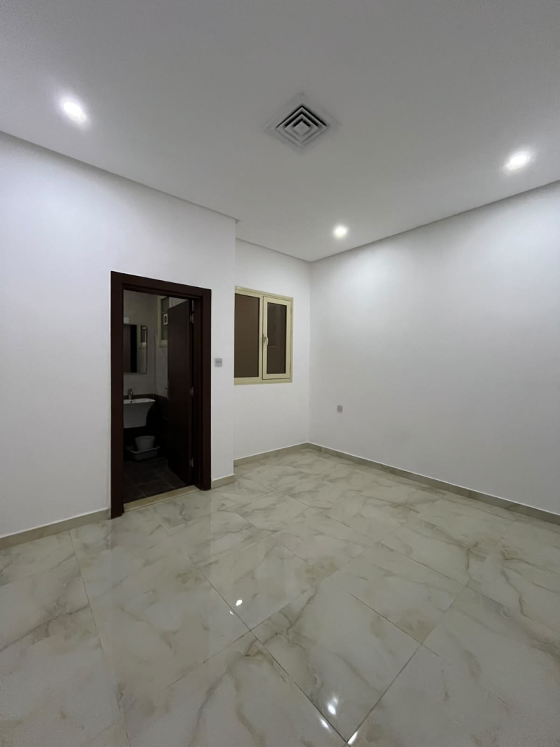 شقة سكنية للإيجار في بيان